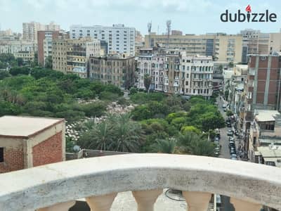شقه للبيع بالازاريطه