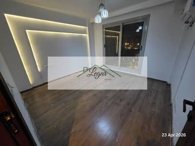 Apartment for rent in Palm Parks, 93 sq m, with kitchen, air conditioning, and appliances, at a bargain price.