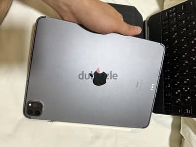 Apple iPad pro 11 M1 256 GB + Cellular+ Magic keyboard + Apple pincil