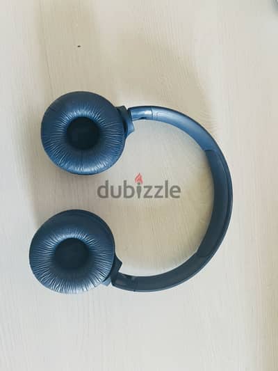 JBL headphone