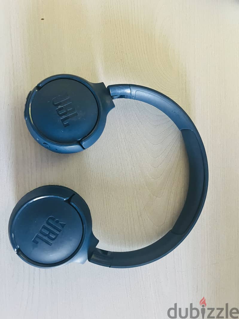 JBL headphone 1