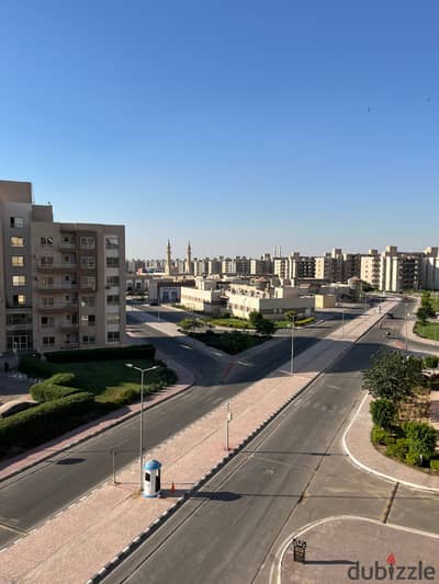 شقة للإيجار في كمبوند وصال ريزدنس أمام مدينتي ا ٣ غرف ا تشطيب فاخر ا فيو مميز