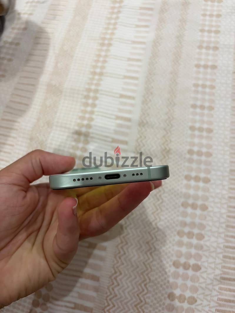 Apple - iPhone 15 6