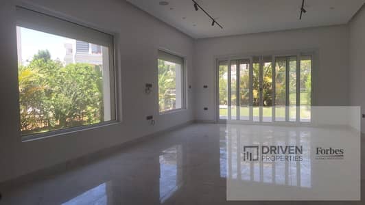 Ultra Super Lux iVilla Garden with ACs Kitchen for Sale in Mountain View Chillout Park 6th of October