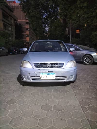 اوبل كورسا 2005 للبيع المهندسين