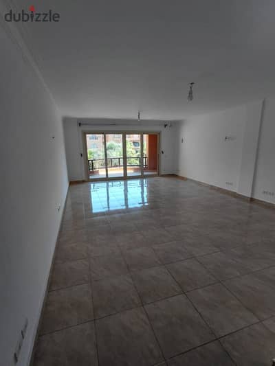 Apartment for rent with kitchen, Compound Green 3, Sheikh Zayed, in front of Americana Plaza