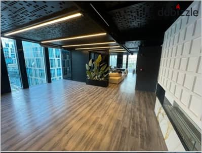 مكتب إداري فاخر للإيجار في Park Street مساحه  161م تشطيب كامل الترا سوبر لوكس - Capital View