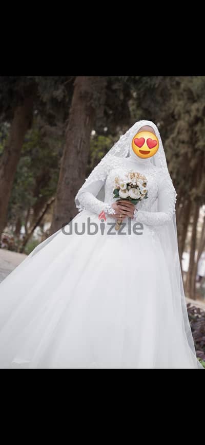 فستان زفاف للبيع