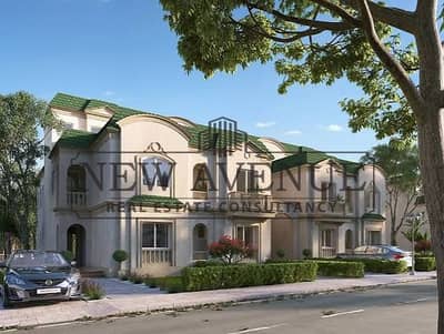 تاون هاوس كورنر ريسيل في At east Mostaqbal city موقع متميز جداً