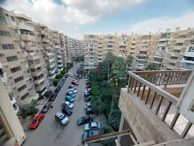 شيراتون المطار شقة غرفتين 120م  بالدور الخامس أسانسير  عمارات مصر للتعمير واجهة بفيو مفتوح على حديقة - حصة في الأرض