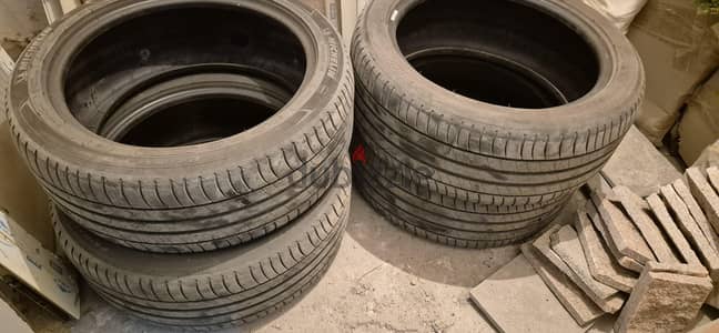 طقم إطارات ميشلان مستعمل