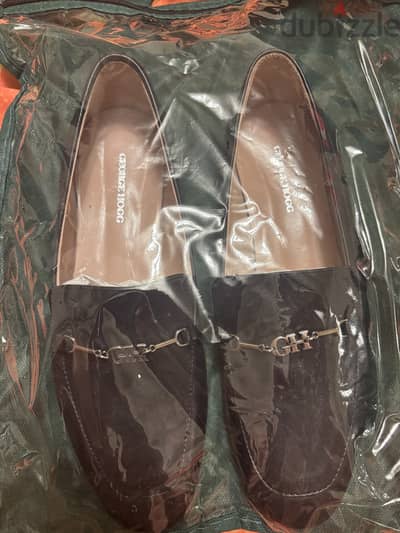 Black flat shoes George Hogg