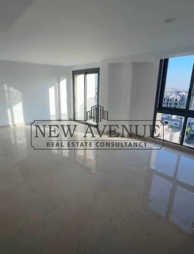 Penthouse for sale in Sun Capital October fully finished ready to move in a prime location