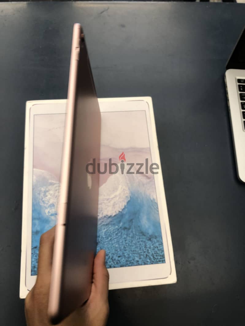 iPad  pro  9.7 inch 256GB 4