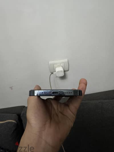 آبل - آيفون 12 برو