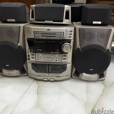 وحدة تسجيل مع سماعات JVC