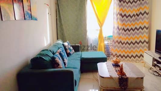 كنبه بالفوتيه والتربيزا