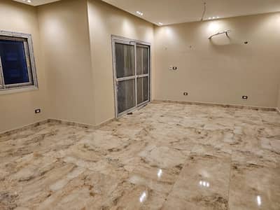 شقة للايجار بكمبوند الخمائل بالشيخ زايد بالمطبخ و التكيفات و اول سكن لوكيشن مميز و فيو رائعApartment for rent in Al-Khamayel Compound, Sheikh Zayed