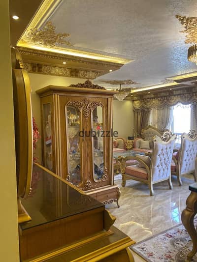 For rent in Madinaty, a 175 sq m apartment consisting of 3 bedrooms and 3 bathrooms, with high-end finishing, at a bargain price.