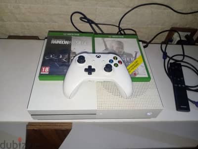 Xbox one s بحاله ممتازه