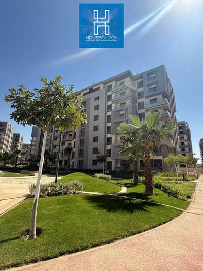Prime location apartment, ready for immediate viewing, available for immediate occupancy in 6 months, in the fully serviced Jayd Compound