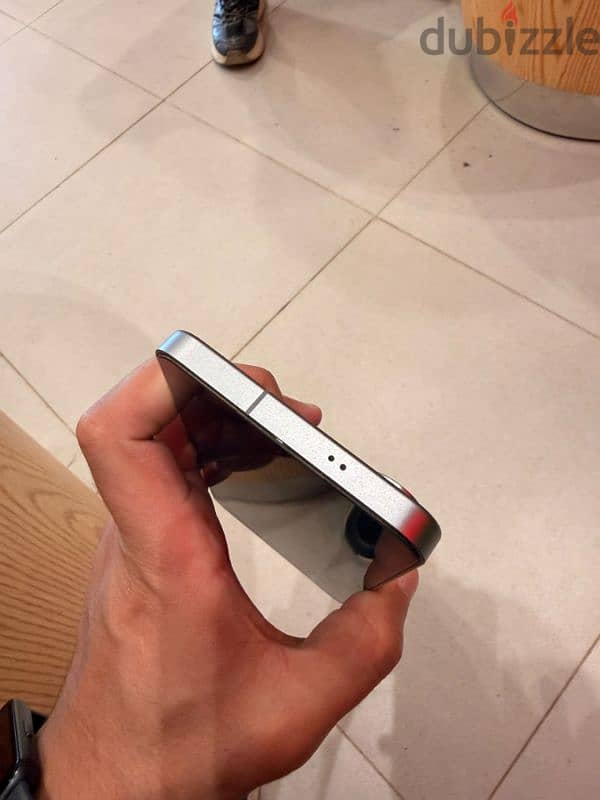 Samsung S25FE 4