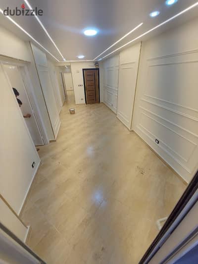 Apartment for sale on the seventh floor, complete with elevator, 3 rooms, two-piece reception, bathroom, and kitchen. Third number from Al-Eisawy behind Tato Roastery, 120 meters.