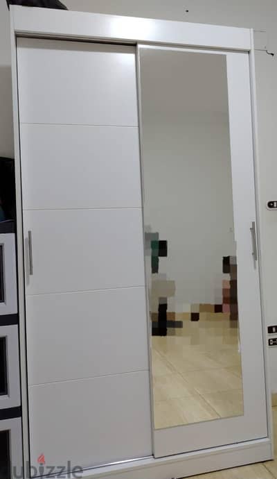 دولاب ابيض ام دي اف