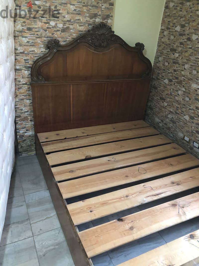 سرير مقاس 160x200 للبيع 1