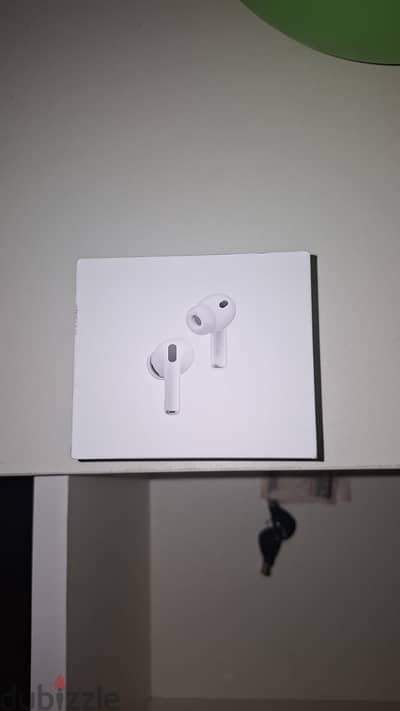 Airpods pro 3 اصليه ابل