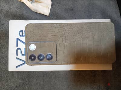 vivo V27e | مساحة 256G / رام 8GB | بالعلبة فقط