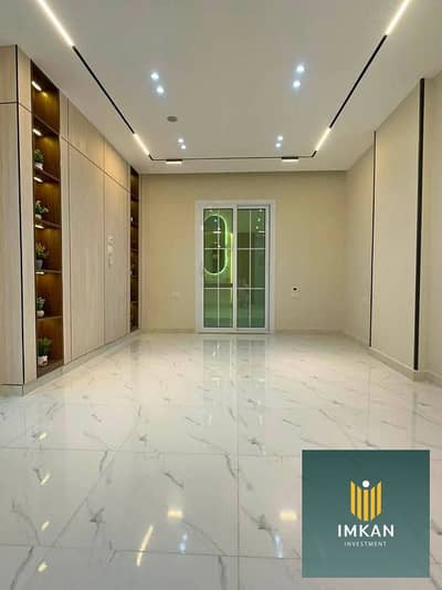 Apartment for sale at the lowest price and best layout, with a down payment of 580,000 and the rest payable over 15 years. Fully finished, located in