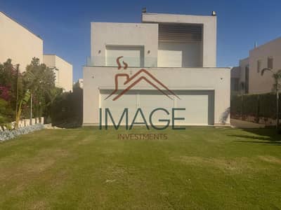 For Sale Luxury Furnished Golf Villa With Garden