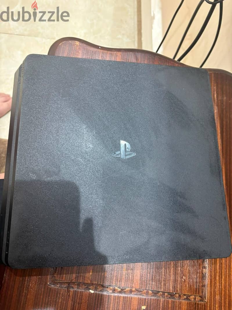 PS4 Slim 3