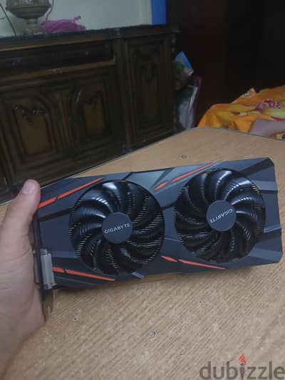 كرت شاشه جيجا بايت rx 570  نسخه ال٨ جيجا كسر زيرو  بورسعيد حراره ٧٠