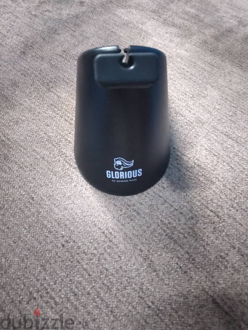 Glorious Gaming Mouse Bungee 1