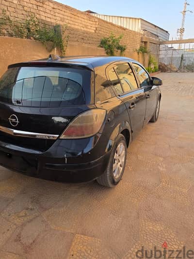 أوبل أسترا 2008