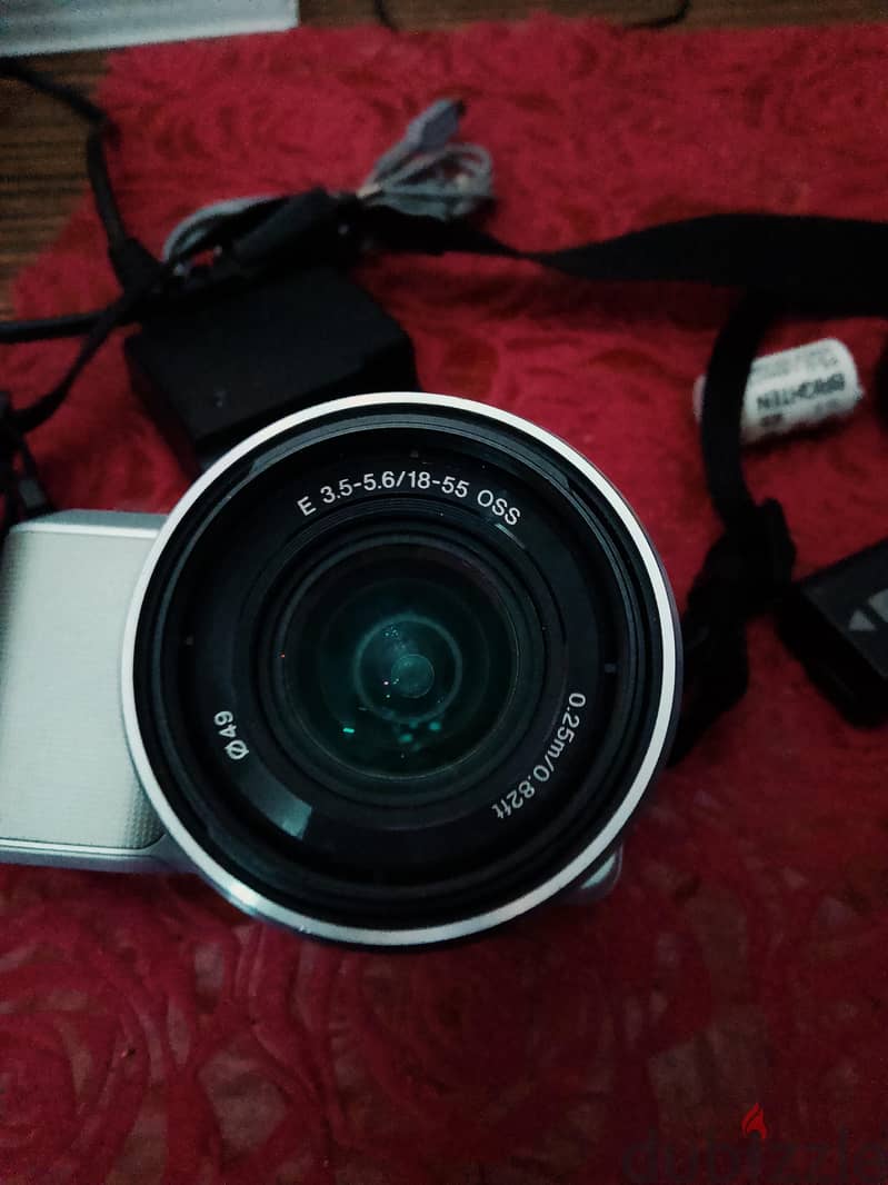 Sony mirrorless camera NEx-3 5