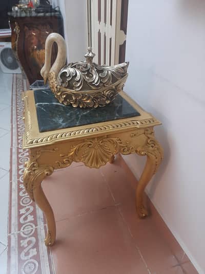 ترابيزة زان ذهبى