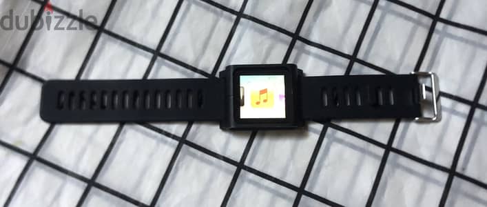 Apple iPod nano 16G 6th Gen with strap