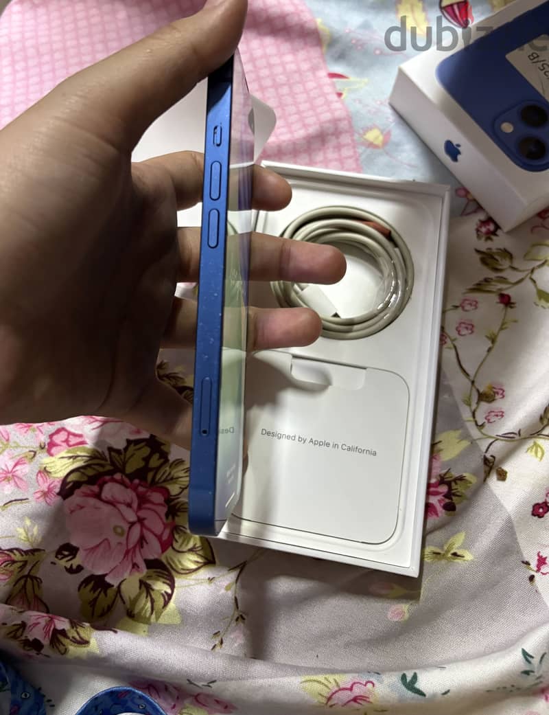 Apple - iPhone 13 4