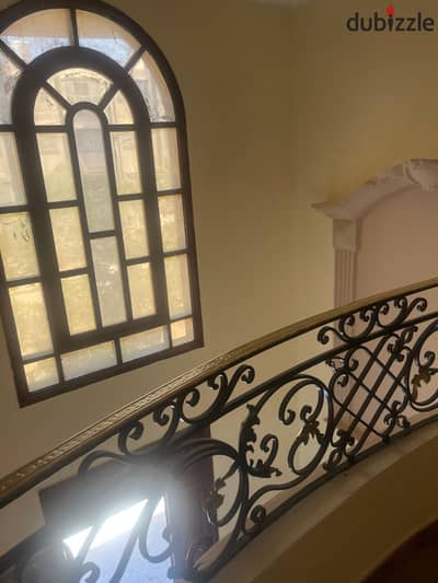 Duplex for rent in the Fifth Settlement (ground and first floors), including air conditioning and a kitchen.