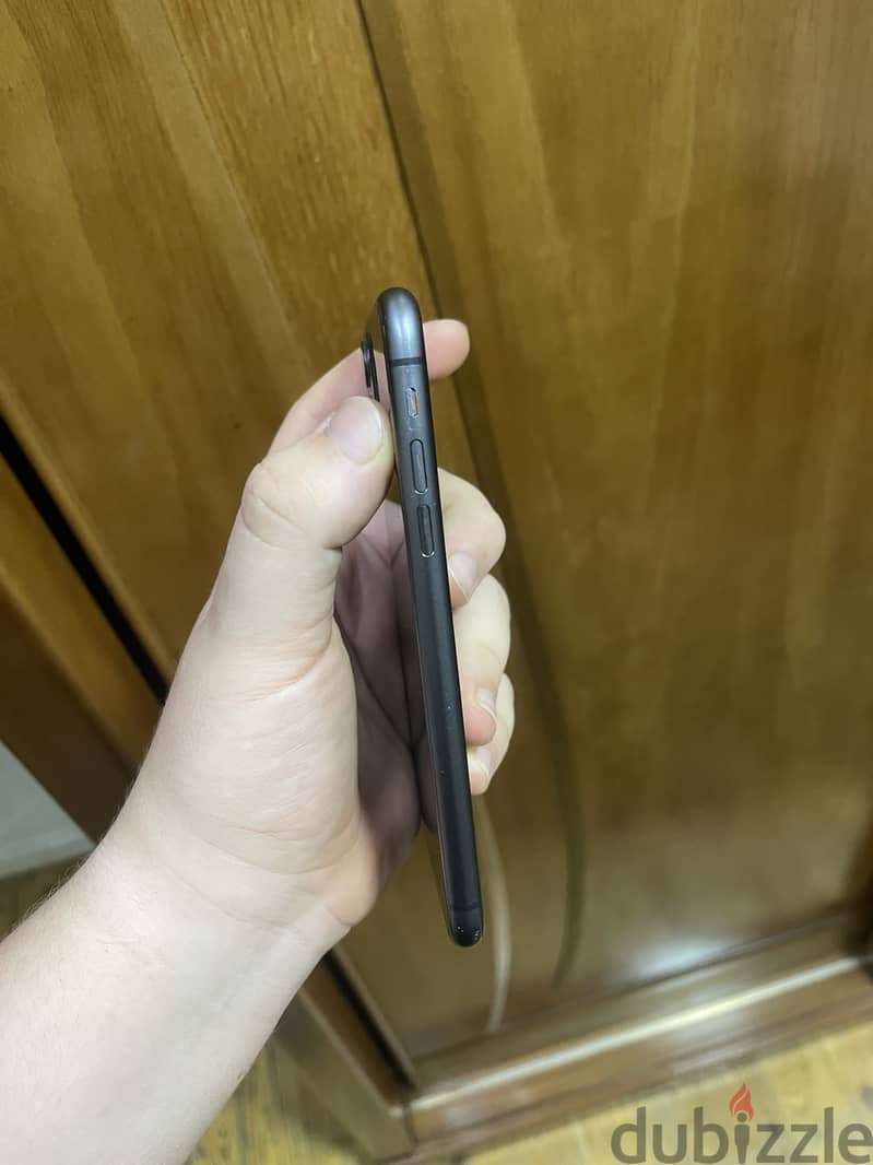 iPhone 11 2