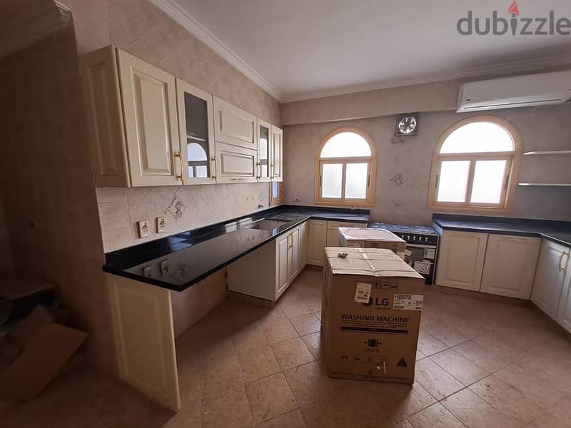 White and gold kitchen 2