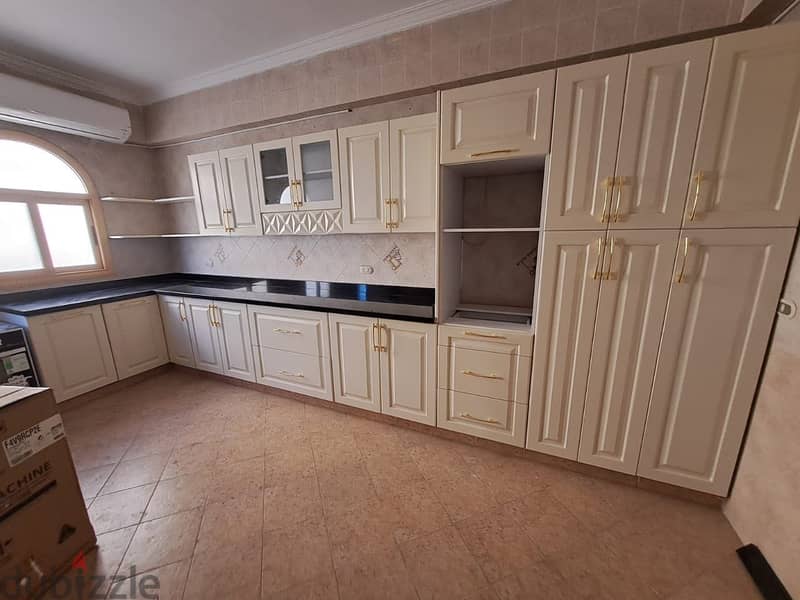 White and gold kitchen 4