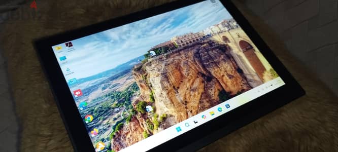 لابتوب/تابلت **Lenovo ThinkPad X1 Tablet Gen 2