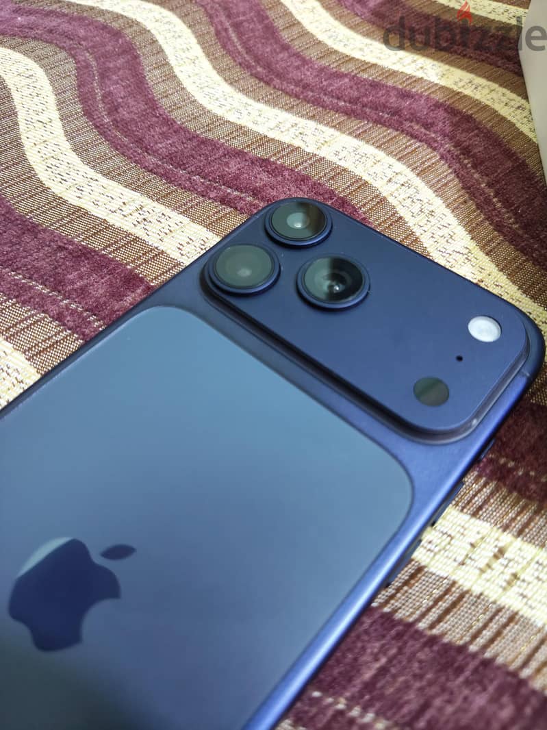 Apple - iPhone 17 Pro 3