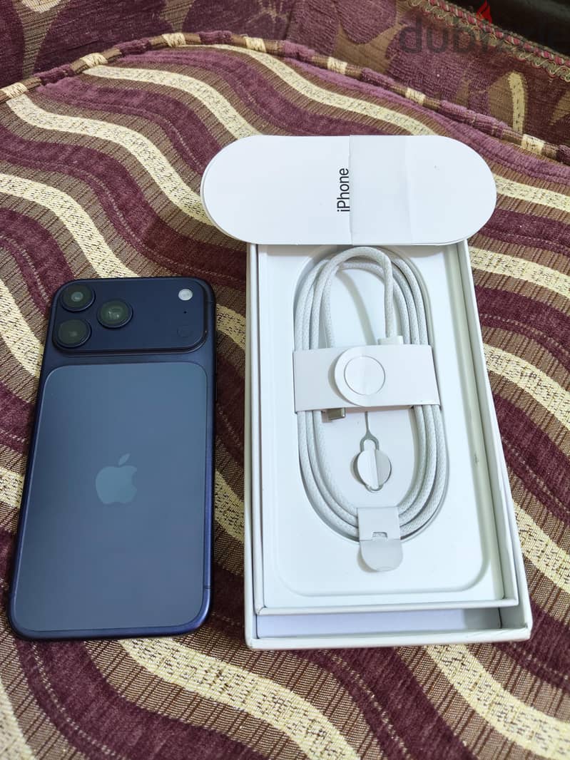 Apple - iPhone 17 Pro 4