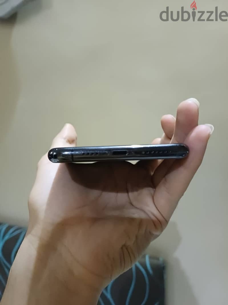 Apple - iPhone 11 Pro Max 2