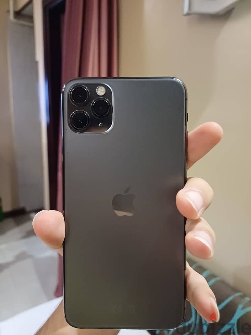Apple - iPhone 11 Pro Max 6